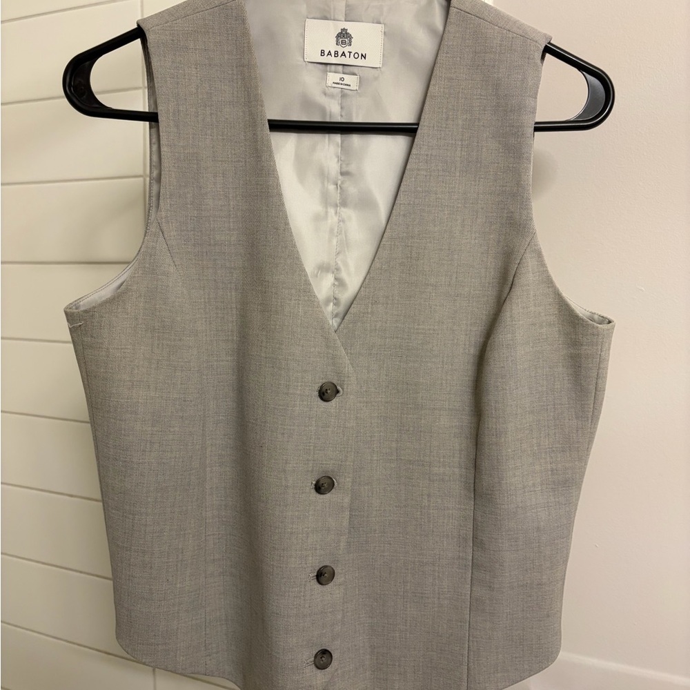 Babaton Light Gray Vest - heather chrome size 10